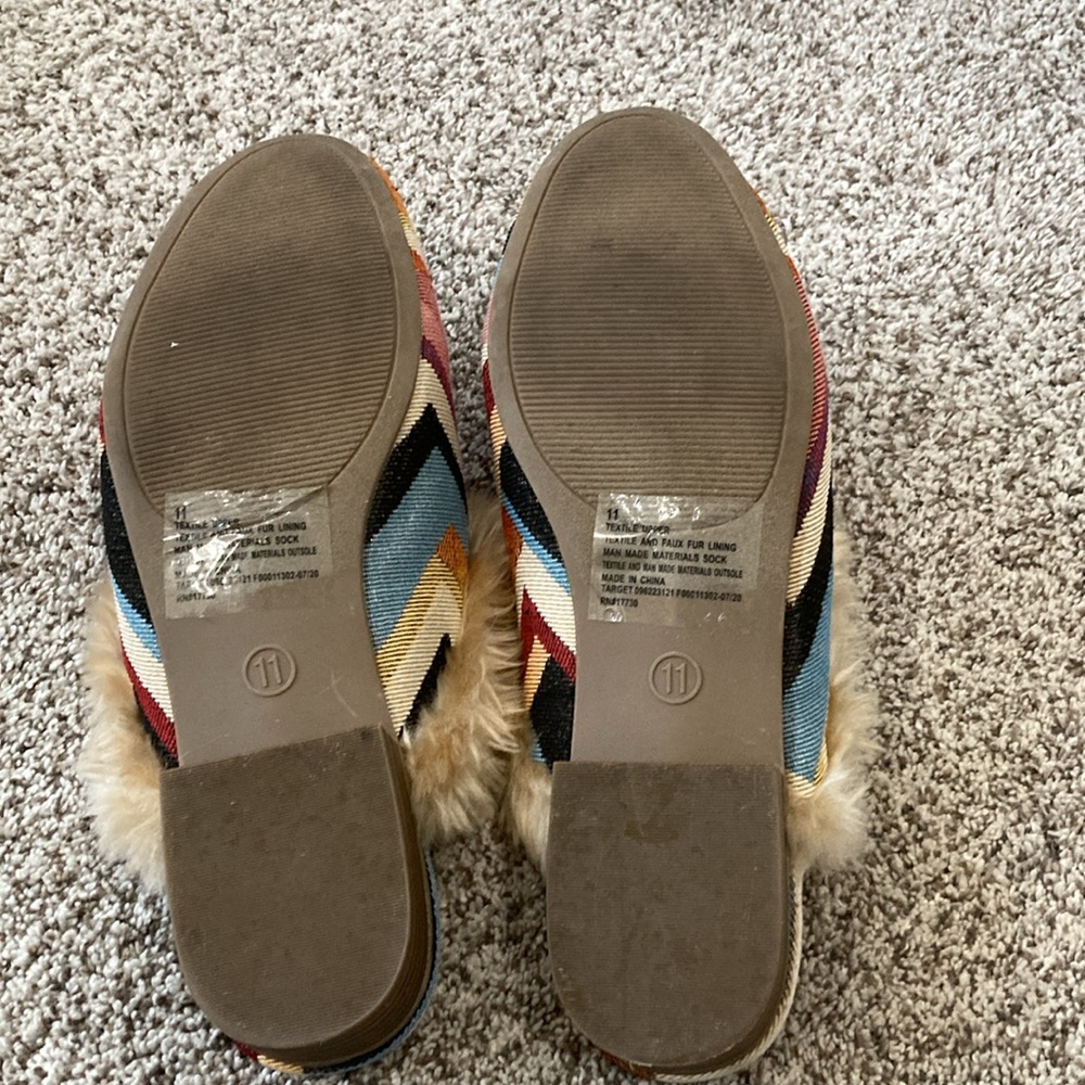 Universal Thread slip on shoes, size 11 women’s - Picture 6 of 7